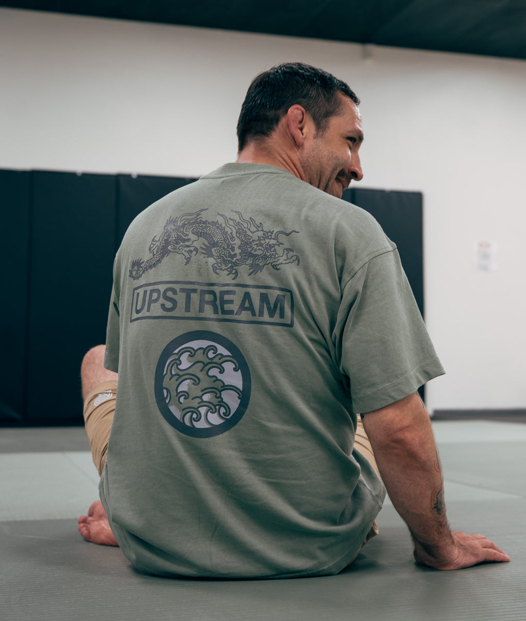 Upstream Tee - Oil Green