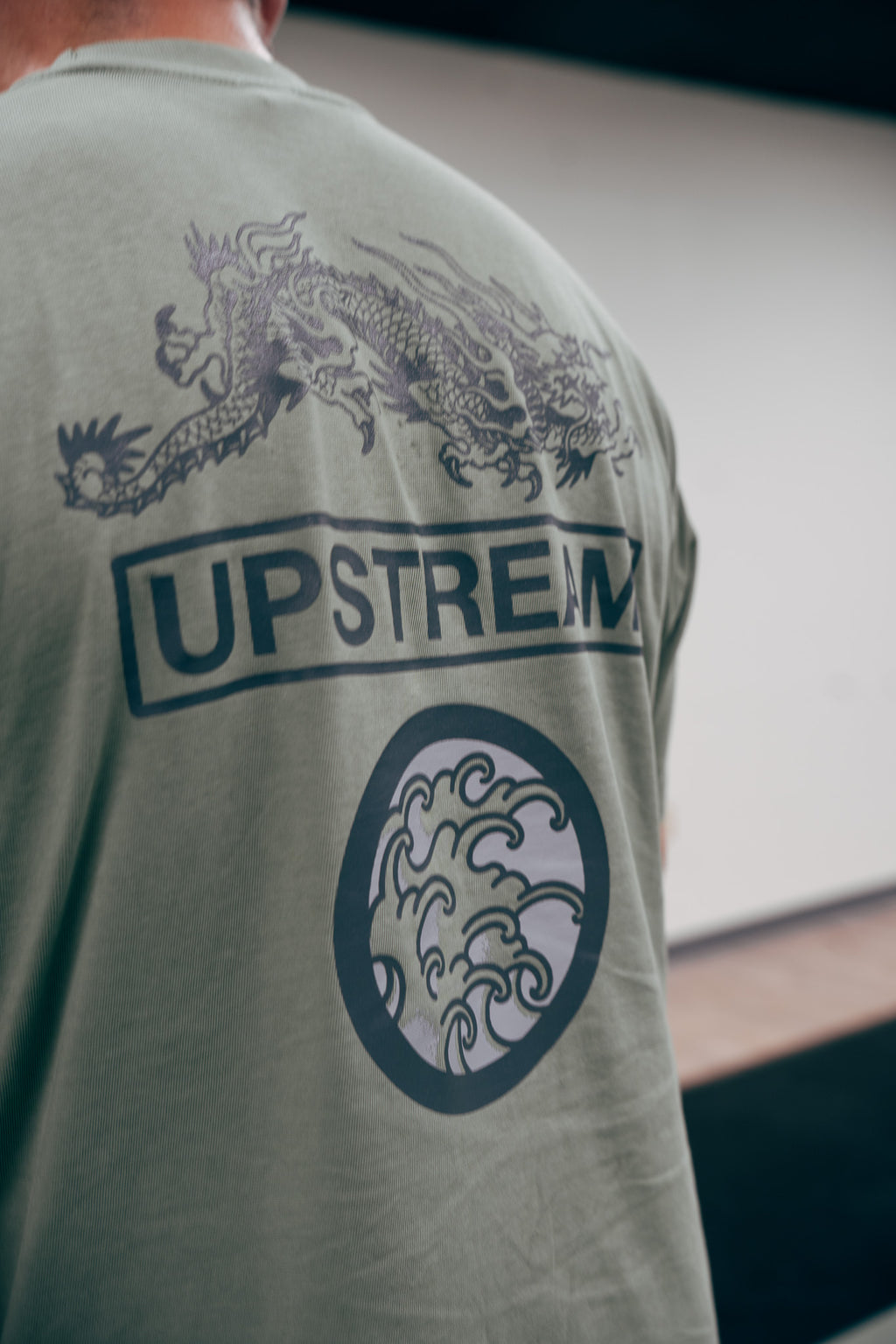 Upstream Tee - Oil Green